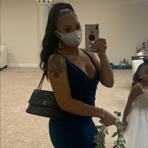 Meet your Posher, Lenore - Picture 2 of 3